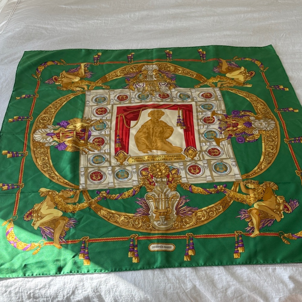 Hermes silk scarf - Picture 4 of 9